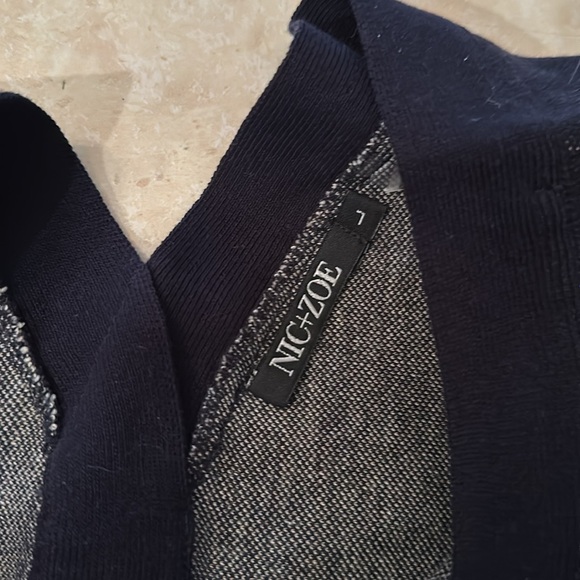 Nic + Zoe sweater - Picture 2 of 2